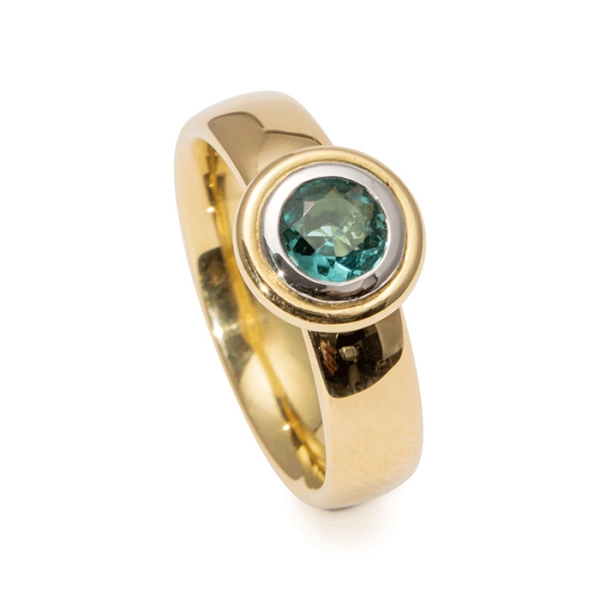 Ring mit Turmalin in Gold